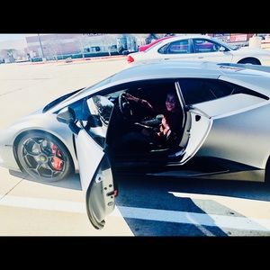 Meet your Posher, Ziah